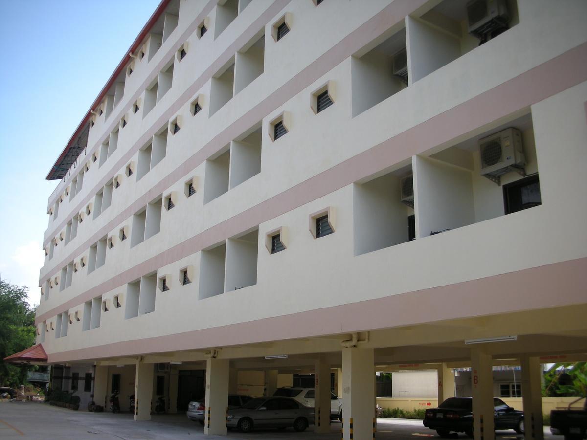 Veerasuda Condotel Ratchaburi Exteriér fotografie