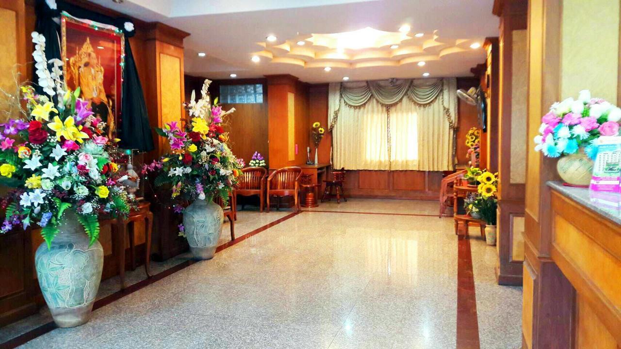 Veerasuda Condotel Ratchaburi Exteriér fotografie